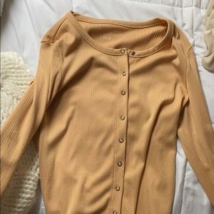 yellow american eagle long sleeve button up